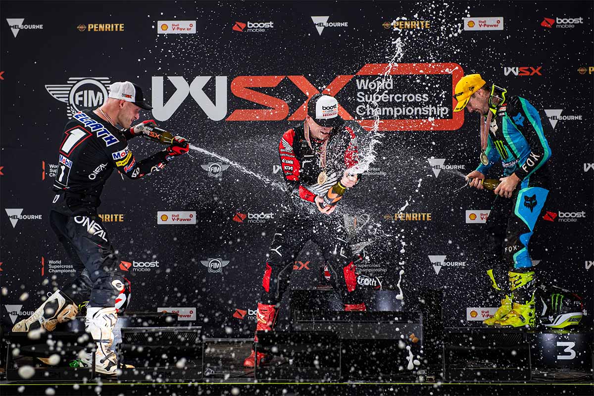 Max Anstie and Firepower Froth Honda are World Champions!