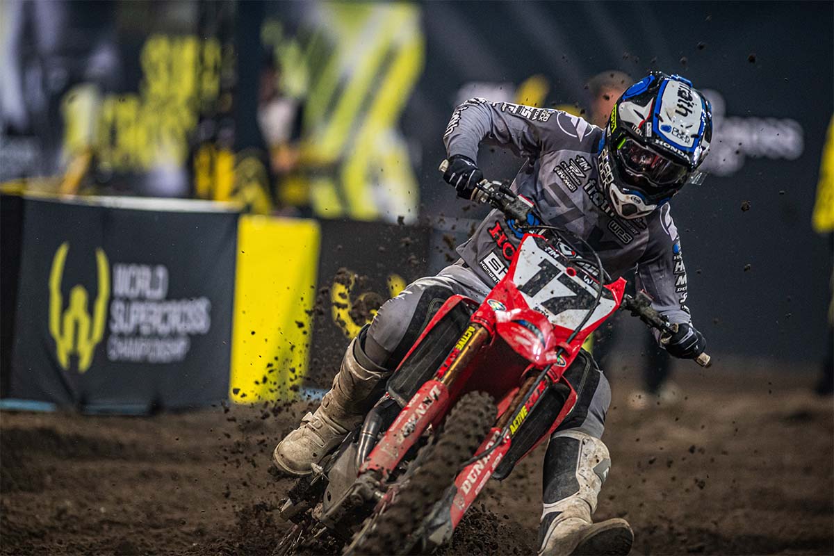 Quad Lock Honda Tied for the Lead Heading Into the World Supercross Finale!
